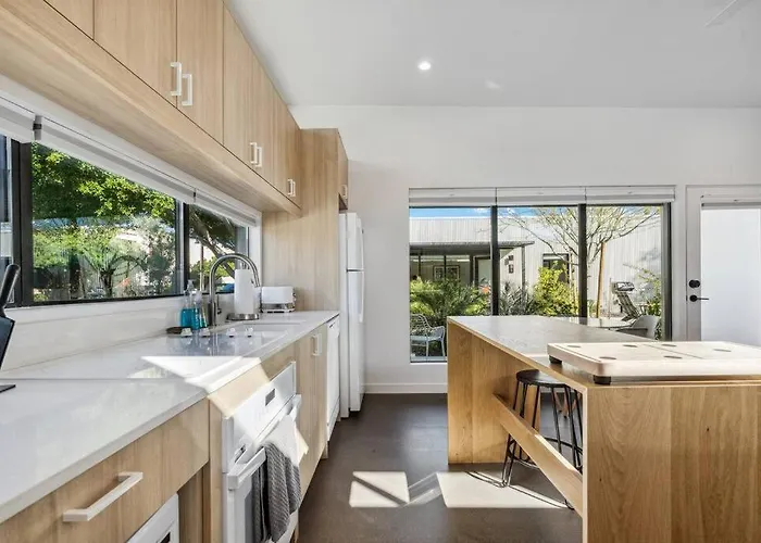 Refreshing 1-bedroom - 80 Walkscore! Apartment *